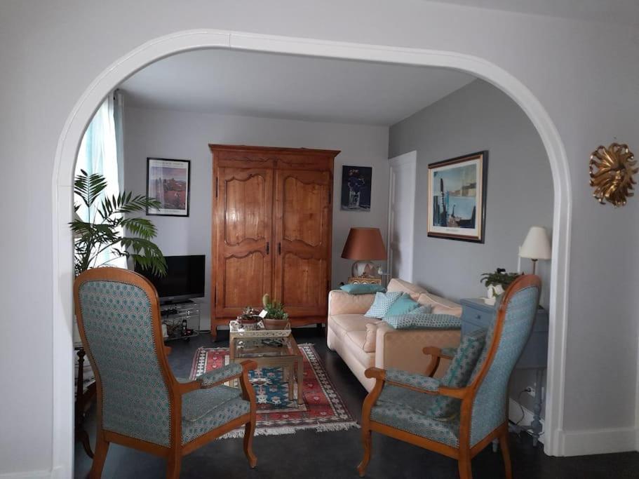 Bed and Breakfast Les Abelias Hauterive  Zewnętrze zdjęcie